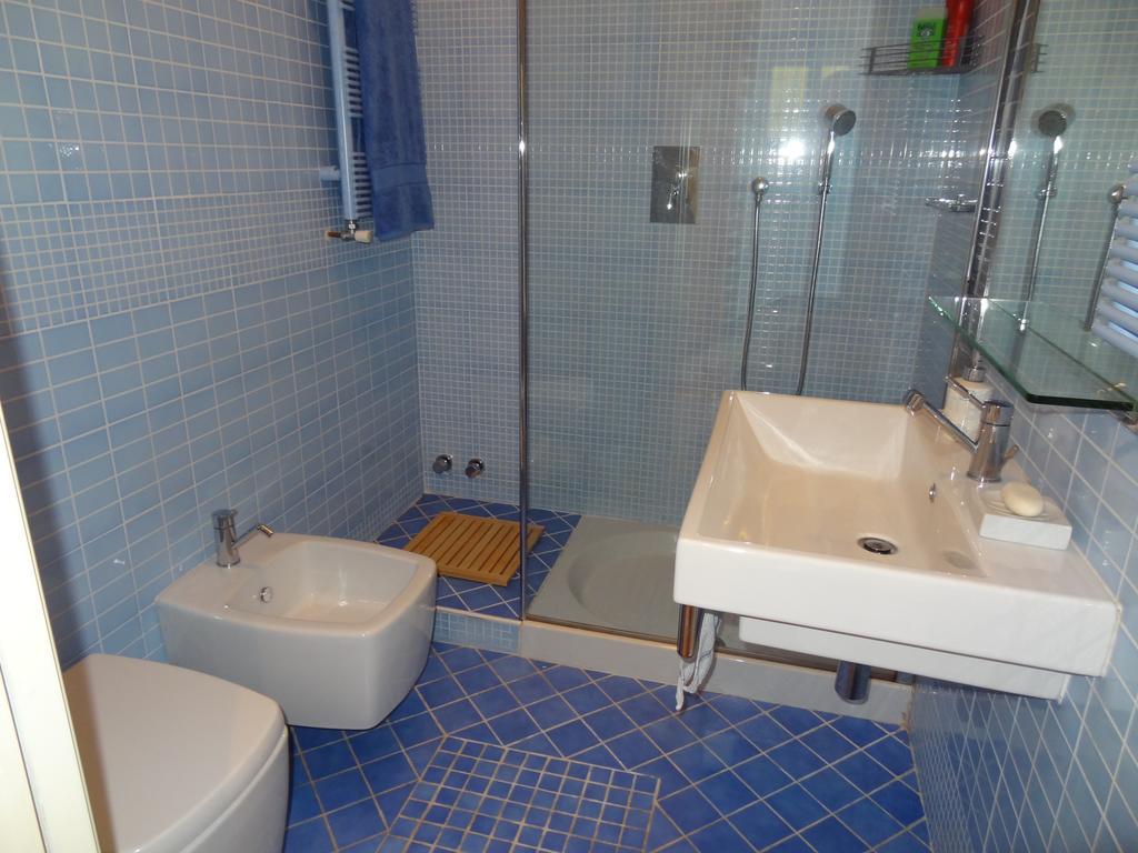 Vista Lago Apartment สเตรซา ห้อง รูปภาพ